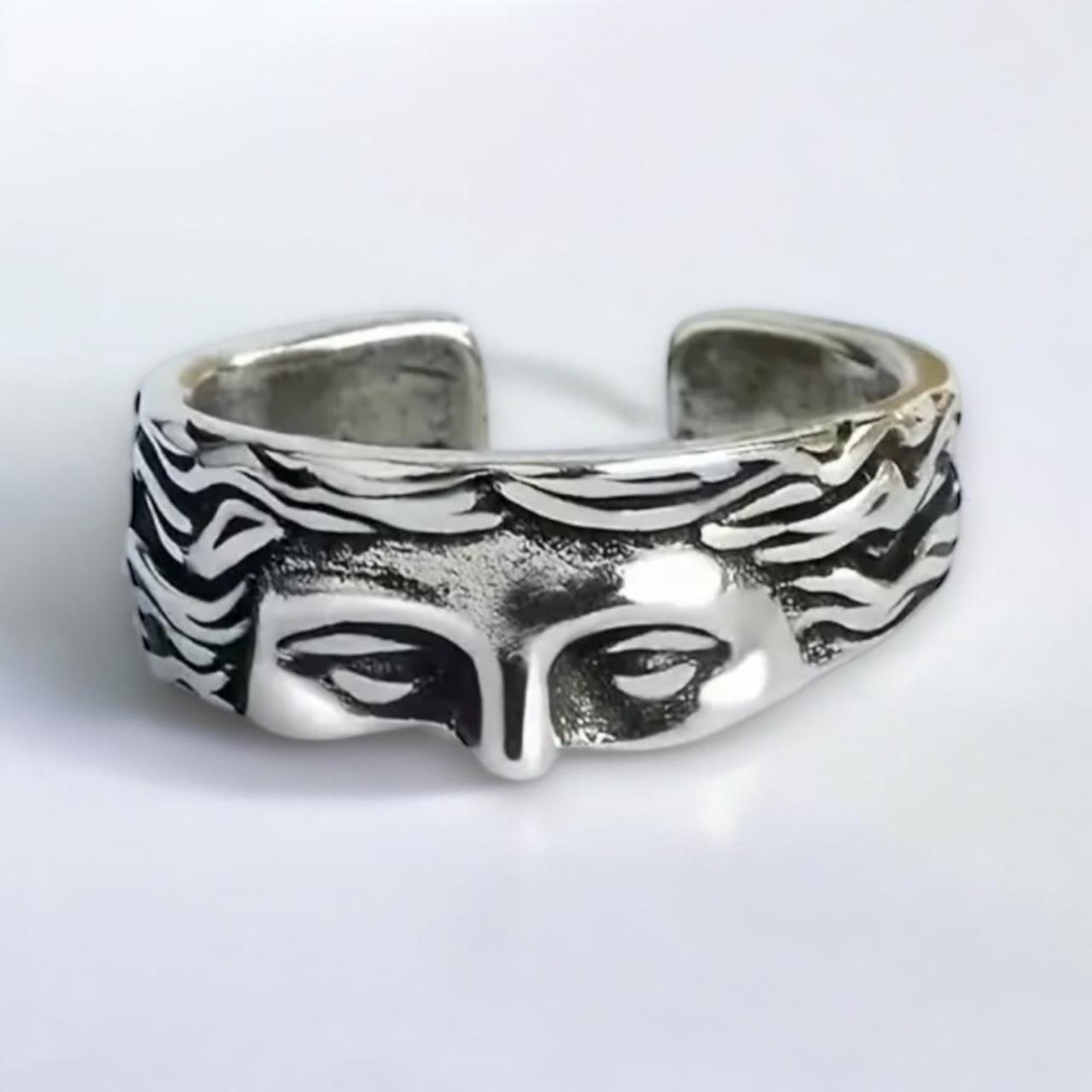 The "Face Of Venus" Ring